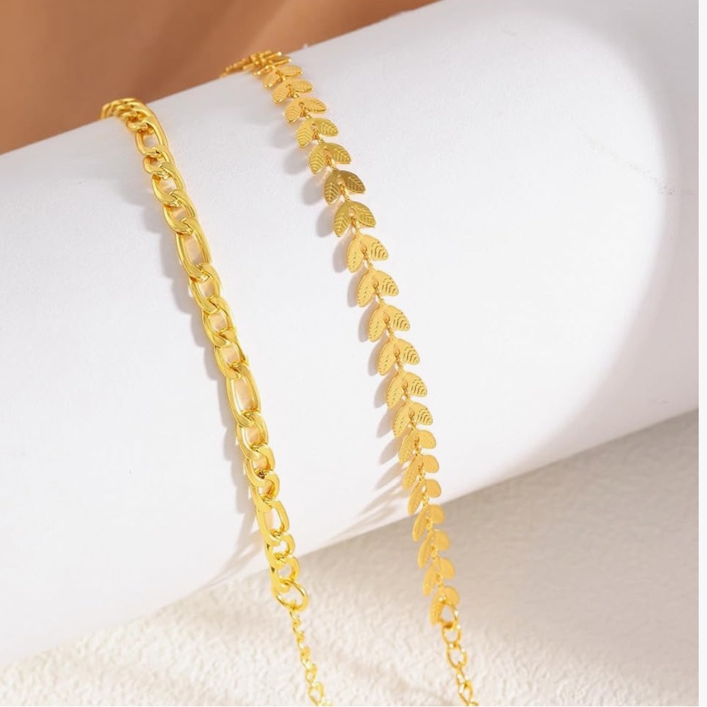 ElegantSet of 2 Gold Chain Bracelet Set